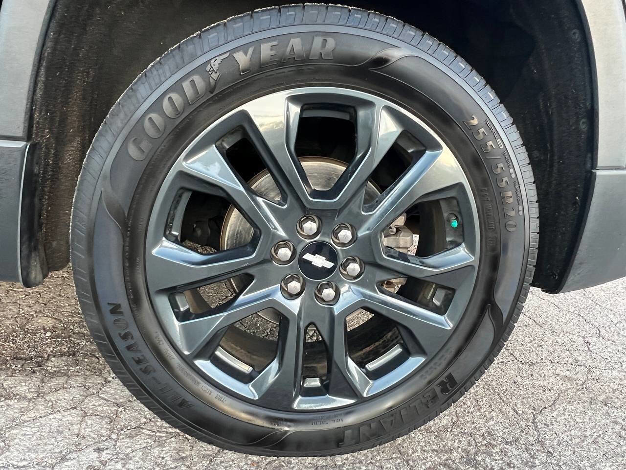 Used 2019 Chevrolet Traverse RS w/ LPO, Floor Liner Package FWD image 29
