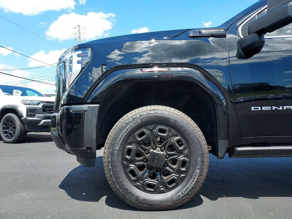 Used 2024 GMC Sierra 2500 Denali Ultimate AWD/4WD image 16