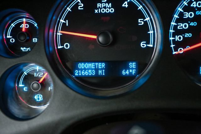 Used 2011 GMC Yukon XL Denali AWD/4WD image 9
