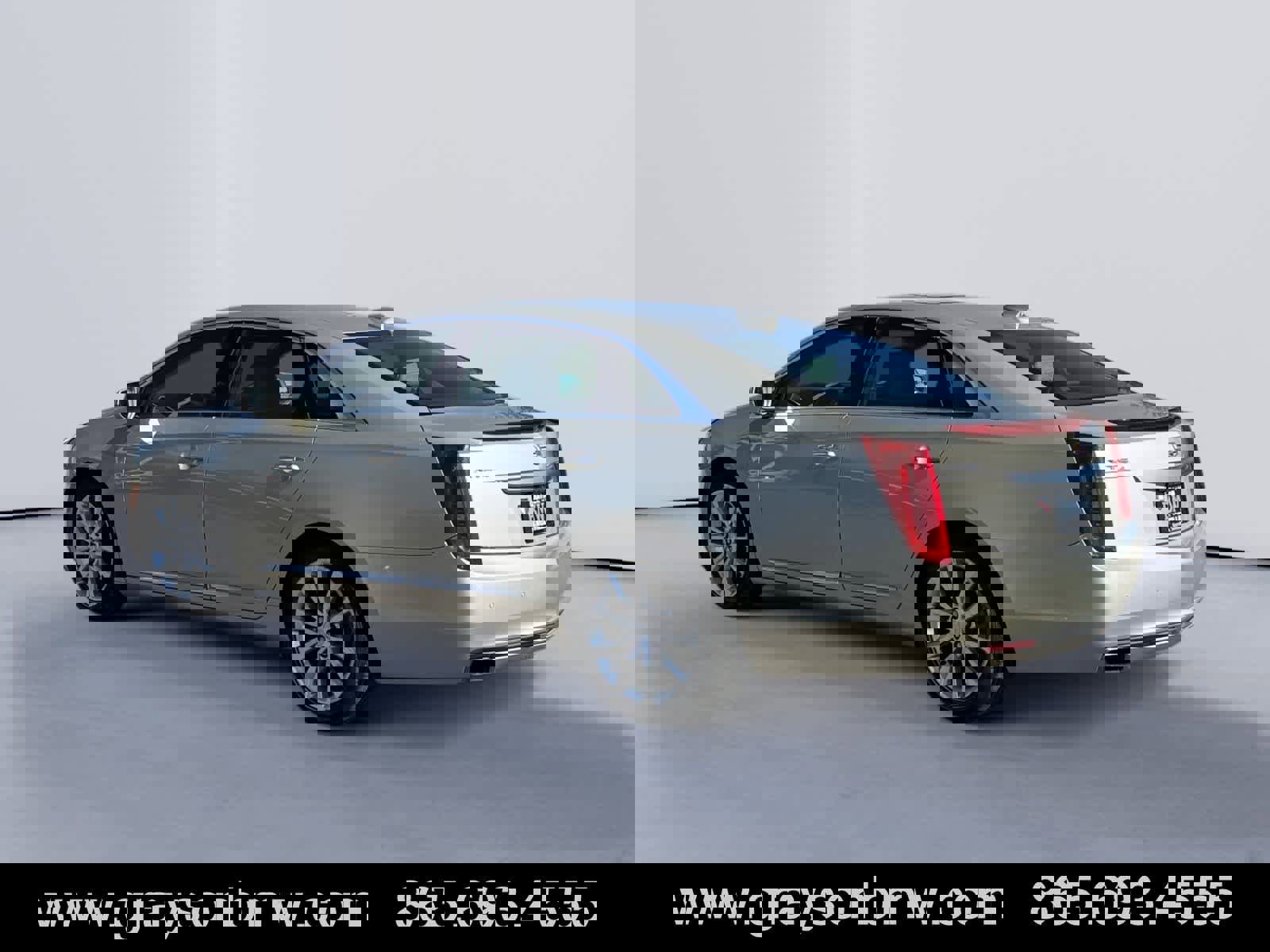 Used 2016 Cadillac XTS Luxury w/ Driver Awareness Package image 5