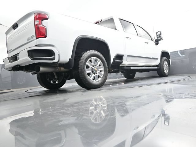 Used 2024 Chevrolet Silverado 2500 High Country w/ High Country Premium Package AWD/4WD image 32