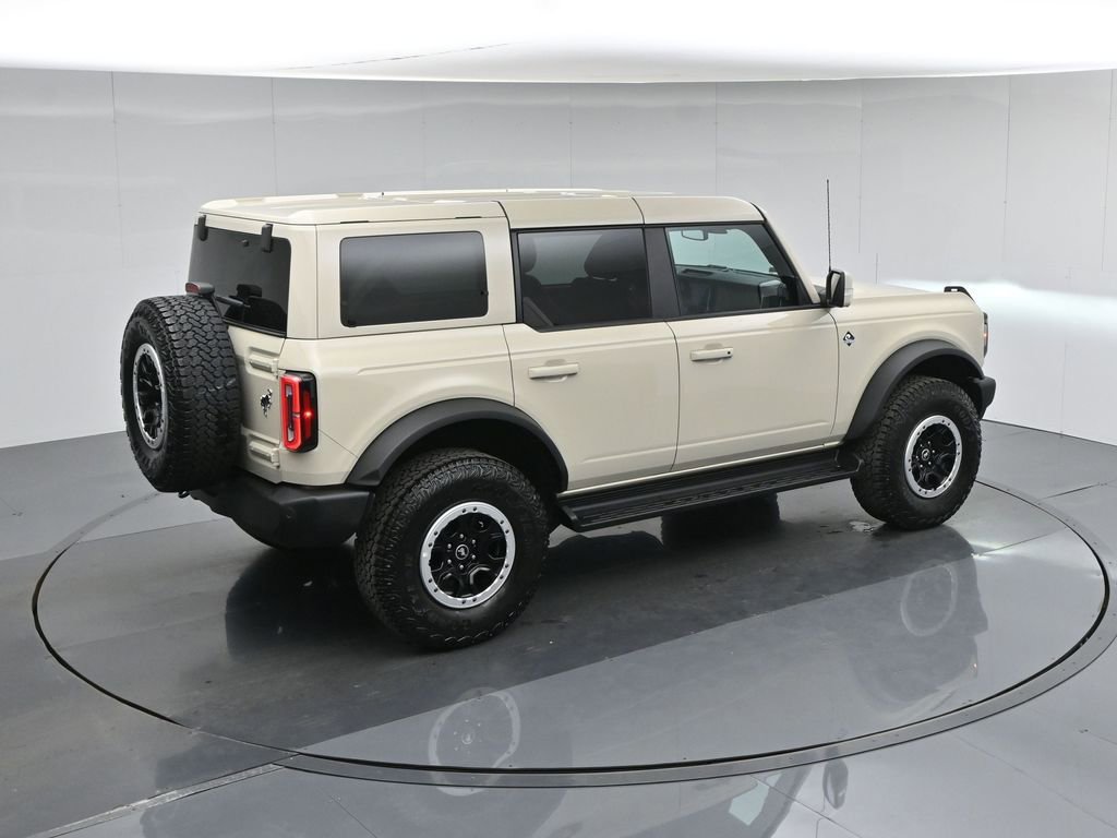 Certified 2025 Ford Bronco Outer Banks w/ Sasquatch Package AWD/4WD image 43