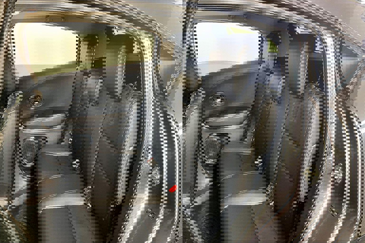 Used 2018 Honda HR-V EX-L image 6