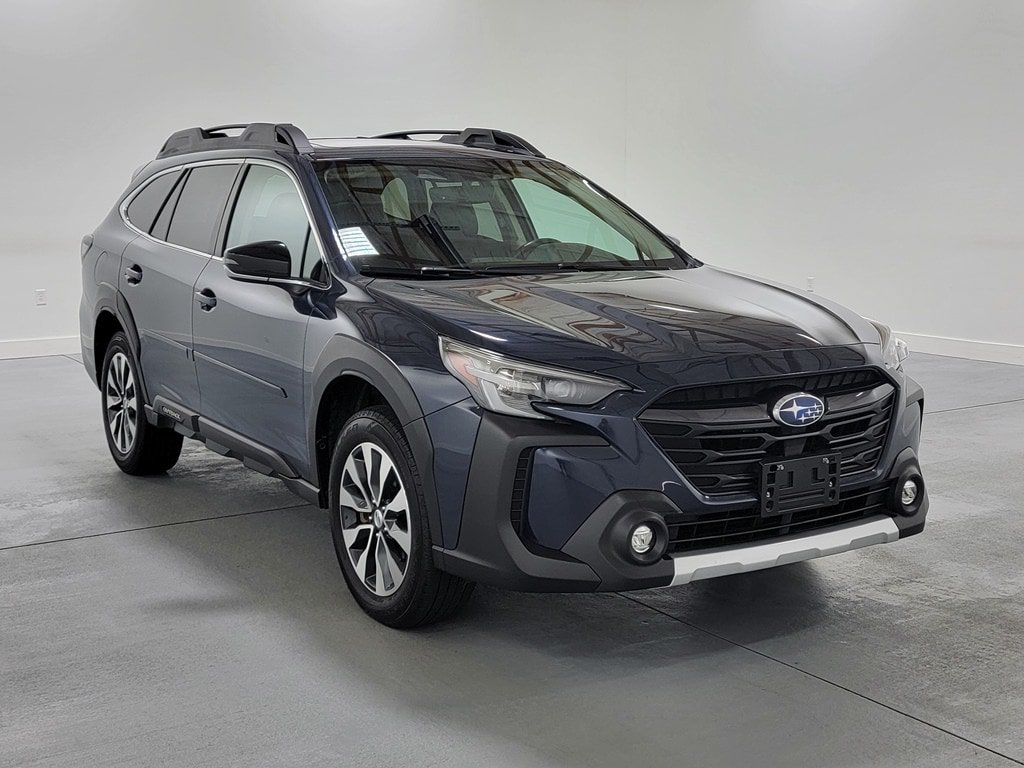 Used 2023 Subaru Outback Limited AWD/4WD image 2