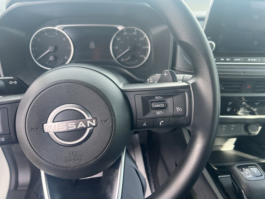 Used 2024 Nissan Rogue S AWD/4WD image 13