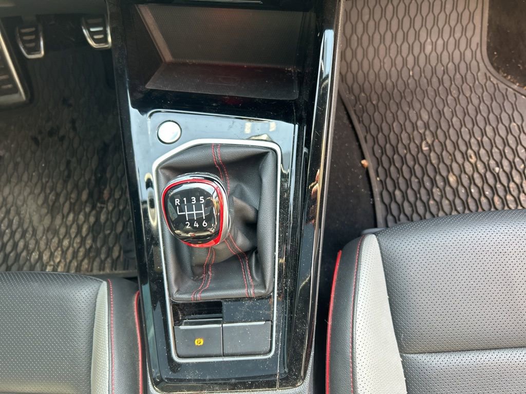 Used 2024 Volkswagen GTI Autobahn image 17