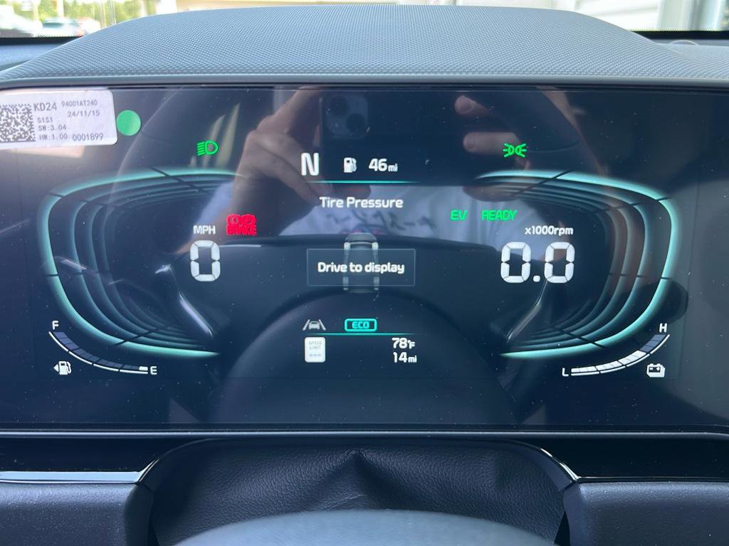 New 2025 Kia Niro EX image 26