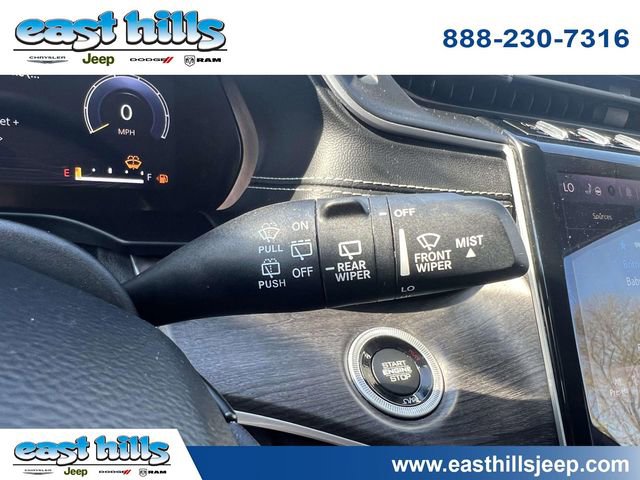 Certified 2023 Jeep Grand Cherokee L Limited image 30