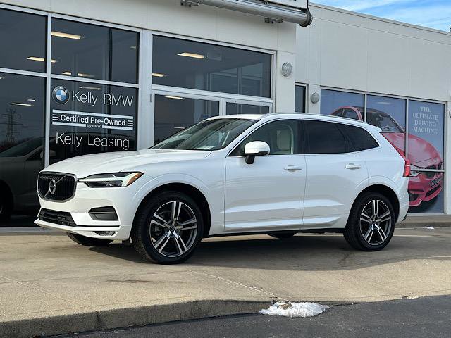 Used 2021 Volvo XC60 T5 Momentum w/ Premium Package image 4