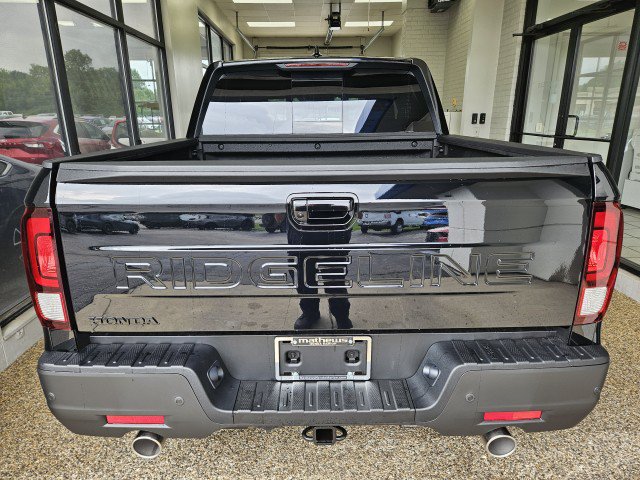 New 2026 Honda Ridgeline Black Edition image 3