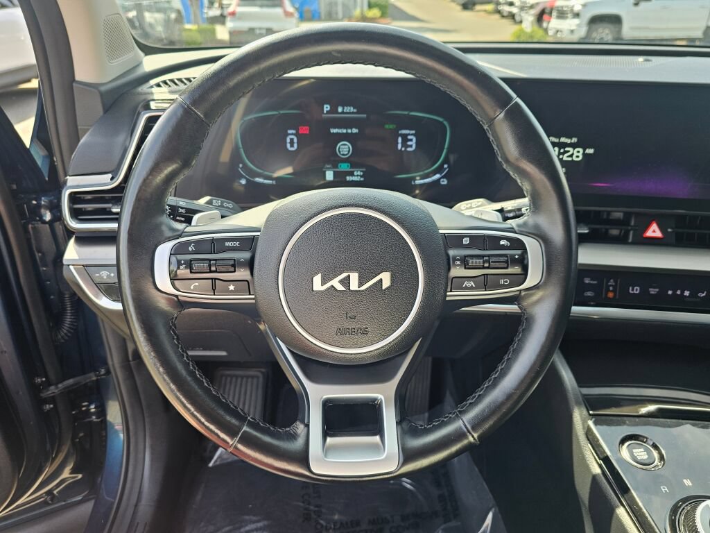 Used 2023 Kia Sportage EX AWD/4WD image 11
