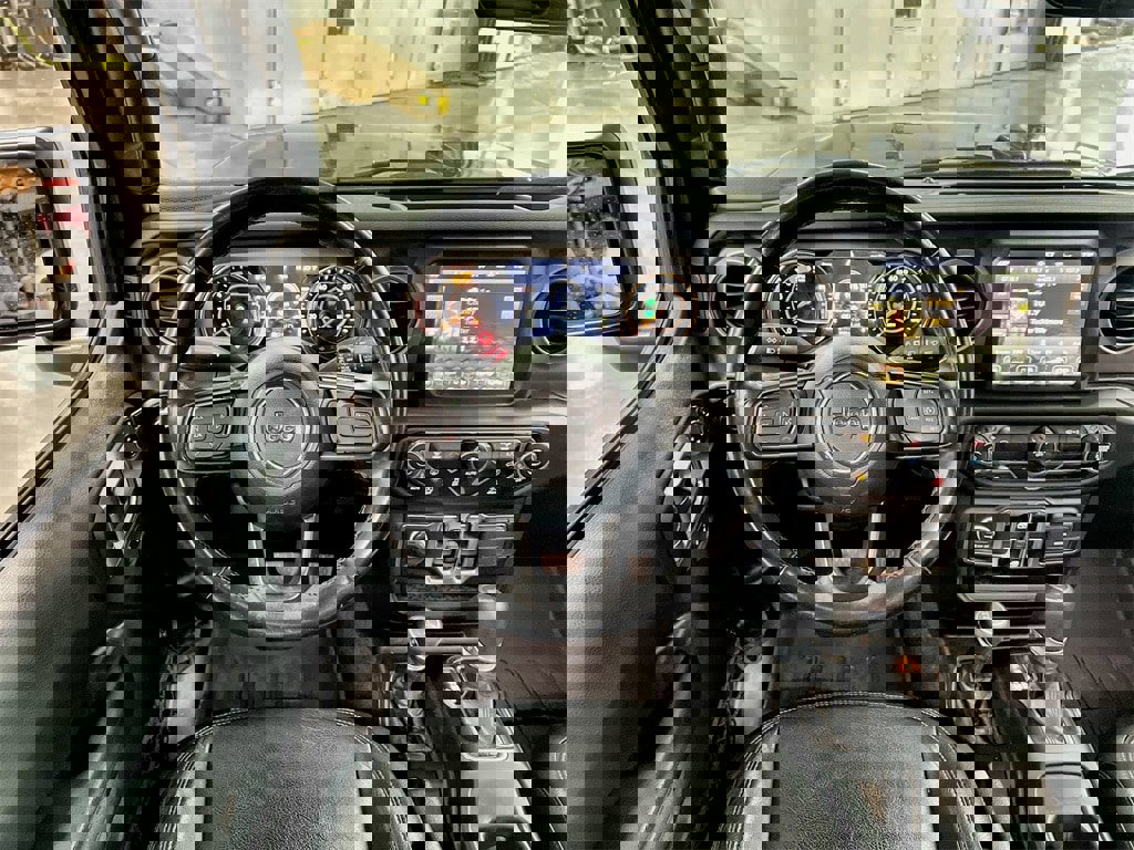 Used 2021 Jeep Wrangler Unlimited Sport image 17