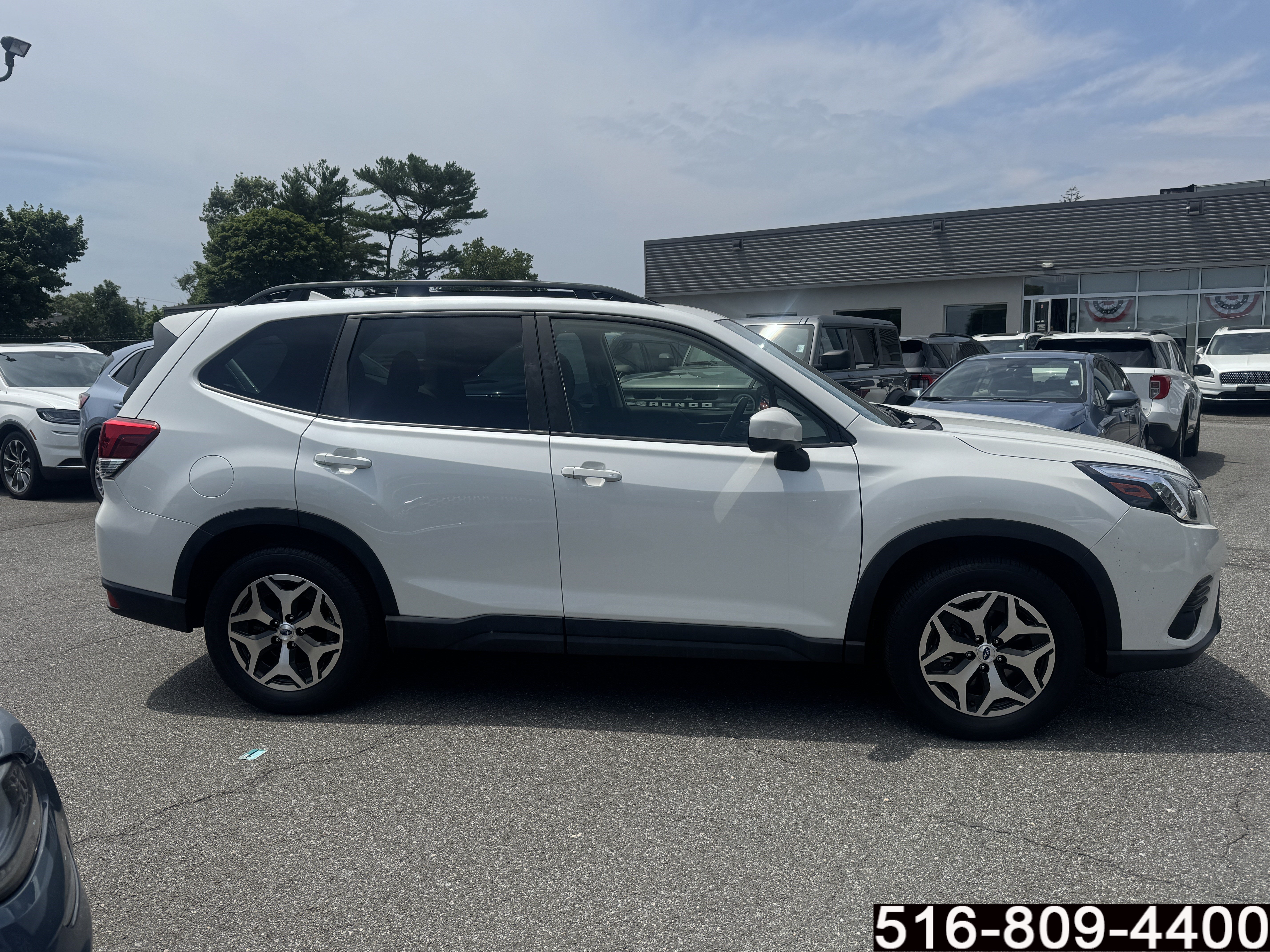 Used 2023 Subaru Forester Premium AWD/4WD image 4
