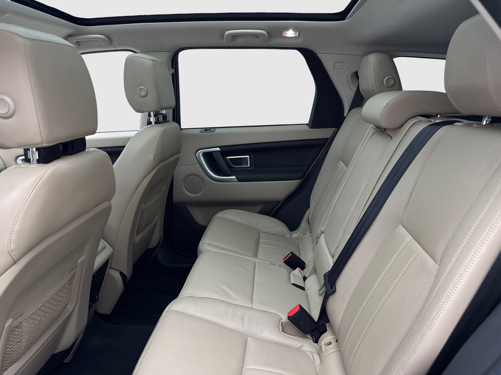 Used 2019 Land Rover Discovery Sport AWD/4WD image 38
