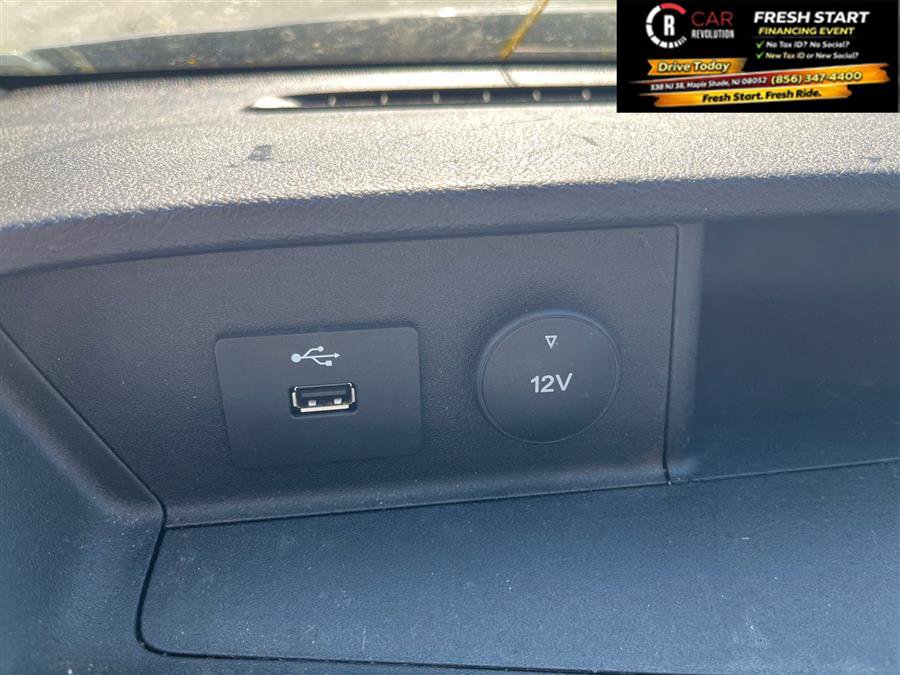 Used 2020 Ford Transit 250 Medium Roof image 17