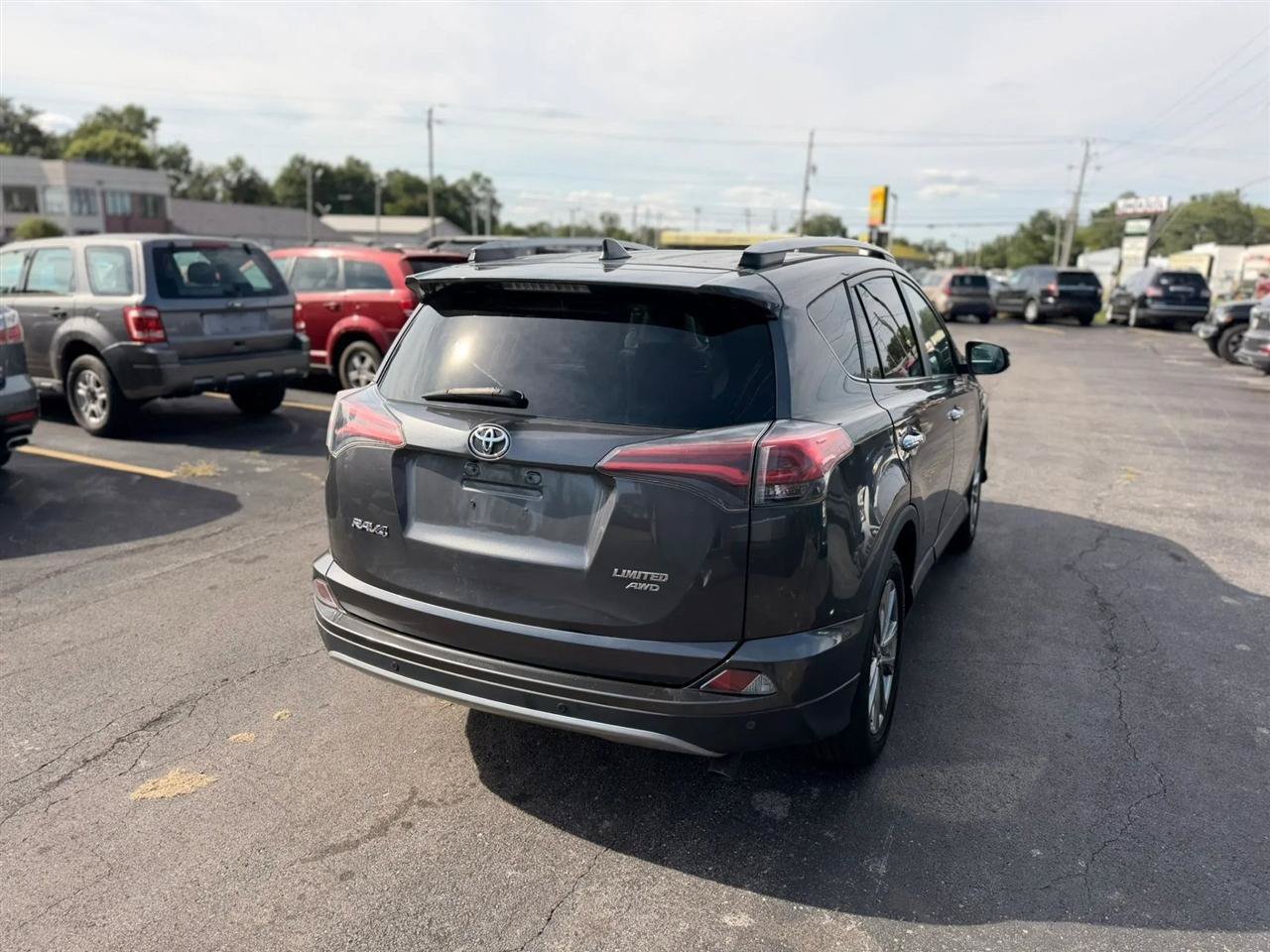 Used 2017 Toyota RAV4 Limited w/ All Weather Liner Package AWD/4WD image 7
