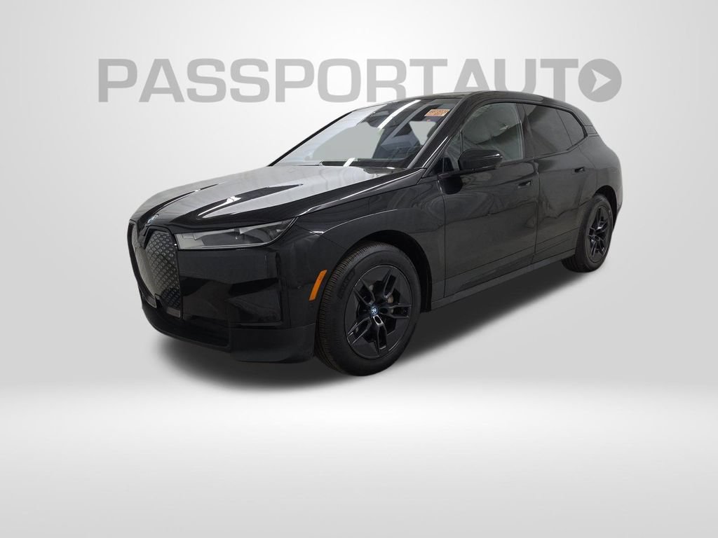 Used 2023 BMW iX xDrive50 w/ Convenience Package AWD/4WD image 12