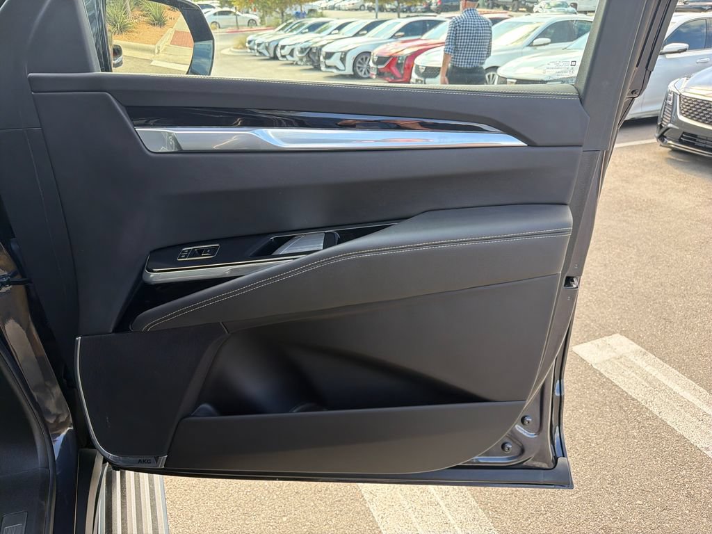 Certified 2025 Cadillac Escalade Sport w/ LPO, Floor Liner Package AWD/4WD image 41