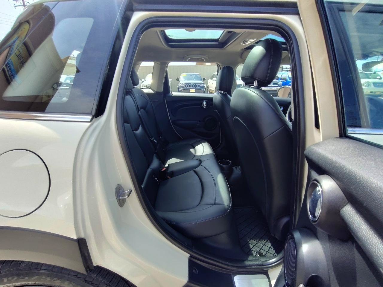 Used 2019 MINI Cooper 4-Door Hardtop FWD image 37