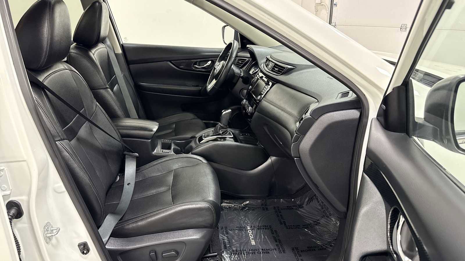 Used 2020 Nissan Rogue SL w/ Premium Package image 30