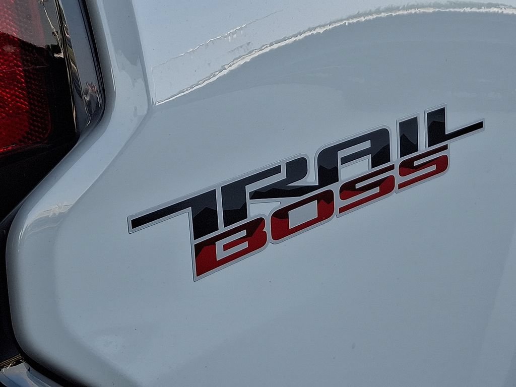 New 2026 Chevrolet Colorado Trail Boss AWD/4WD image 12
