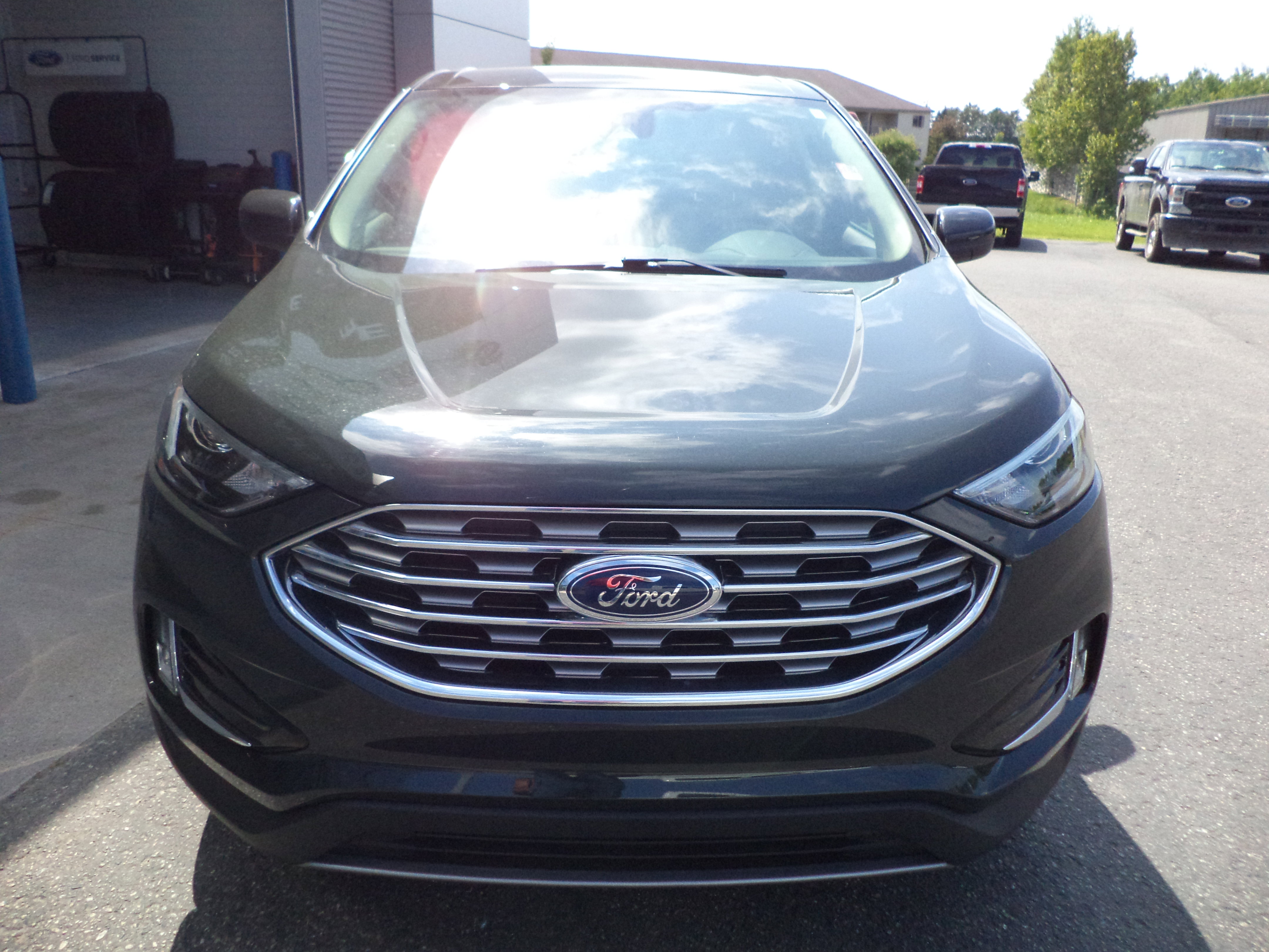 Used 2022 Ford Edge SEL w/ Convenience Package AWD/4WD image 10