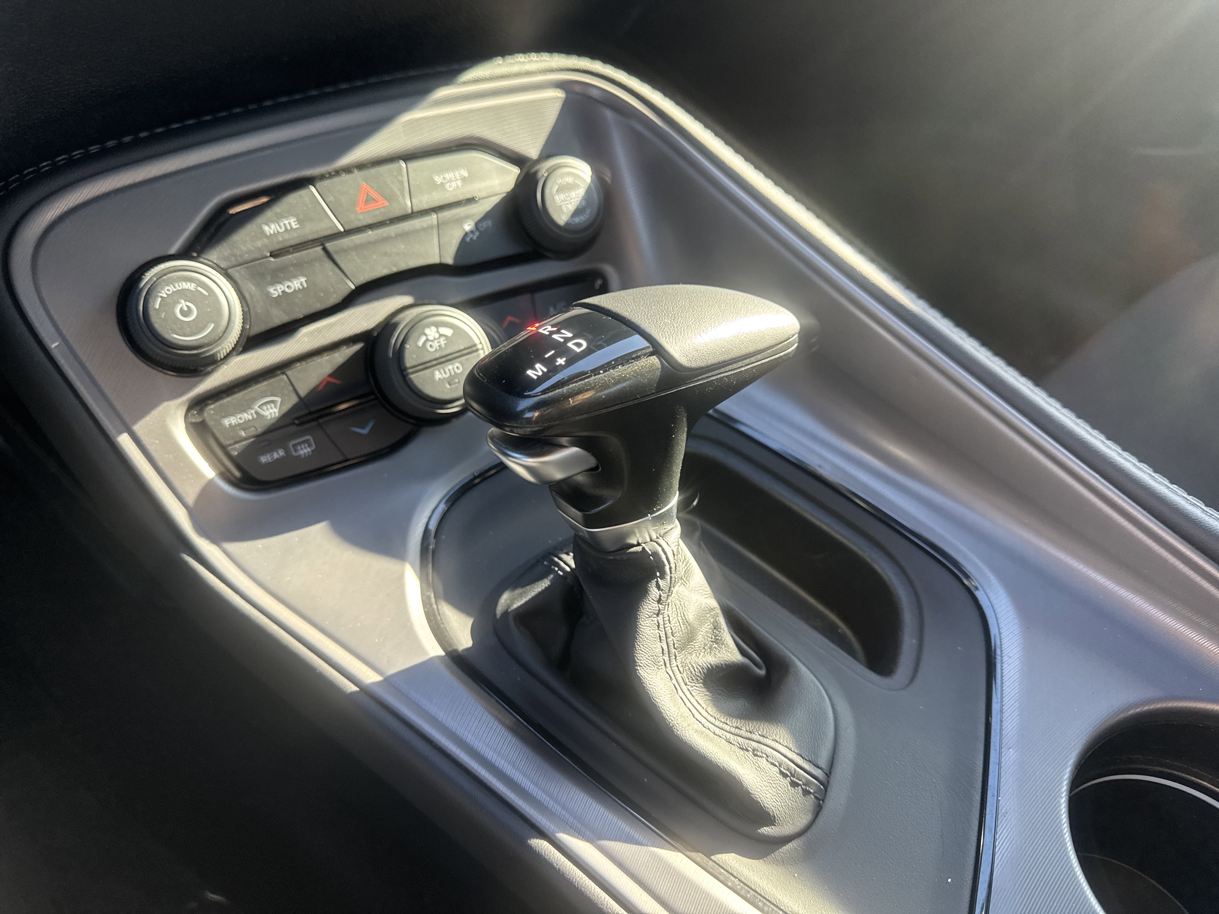 Certified 2023 Dodge Challenger SXT w/ Blacktop Package image 26