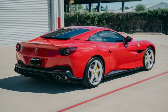 Used 2019 Ferrari Portofino RWD image 8