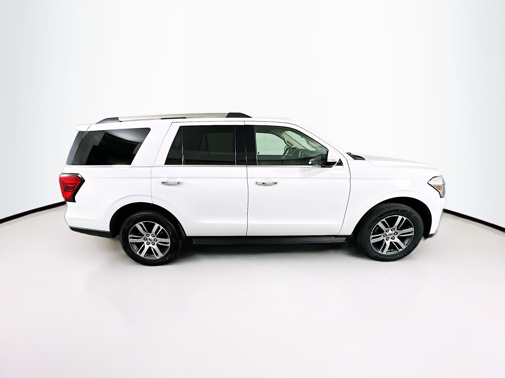 Used 2024 Ford Expedition Limited RWD image 10