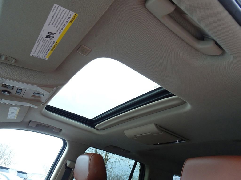 Used 2020 Cadillac Escalade Premium Luxury image 12