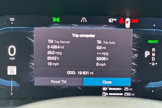 Certified 2023 Volvo XC90 T8 Ultimate w/ Protection Package Premier image 31