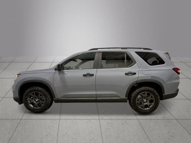 New 2025 Honda Pilot TrailSport image 2