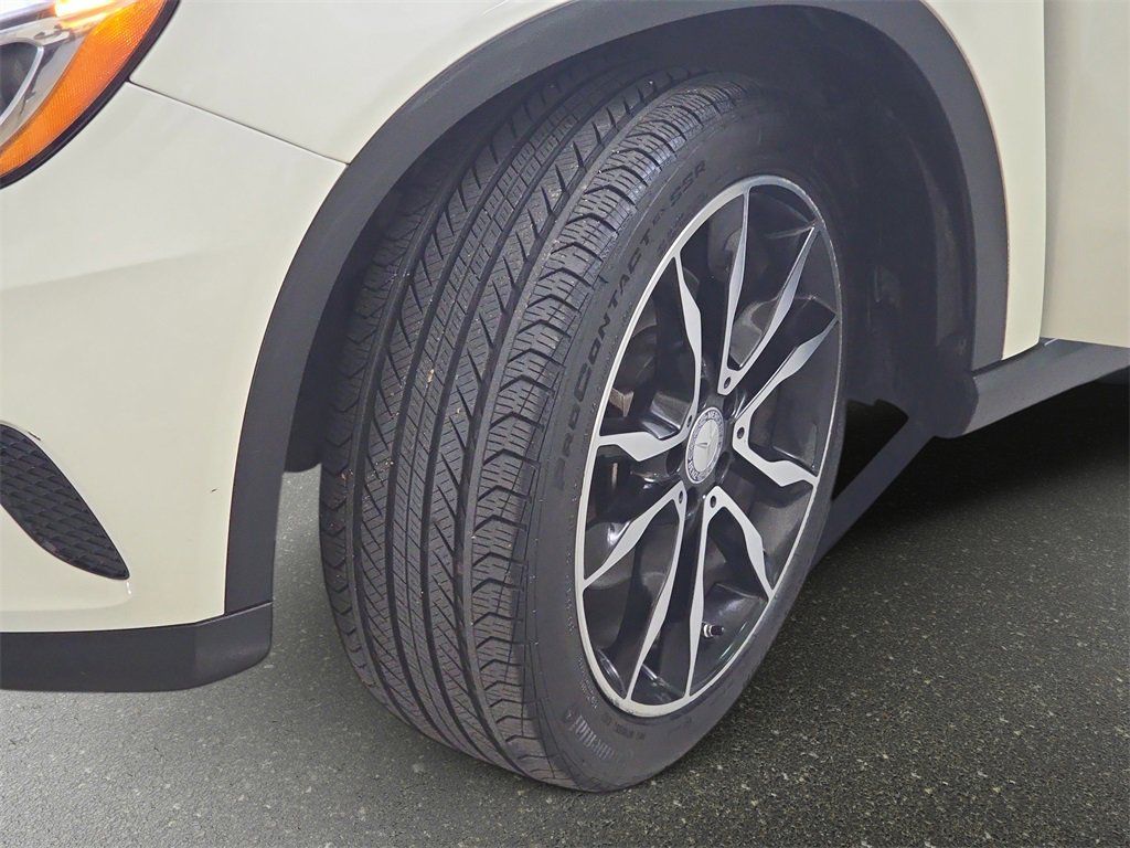 Used 2015 Mercedes-Benz GLA 250 4MATIC image 36