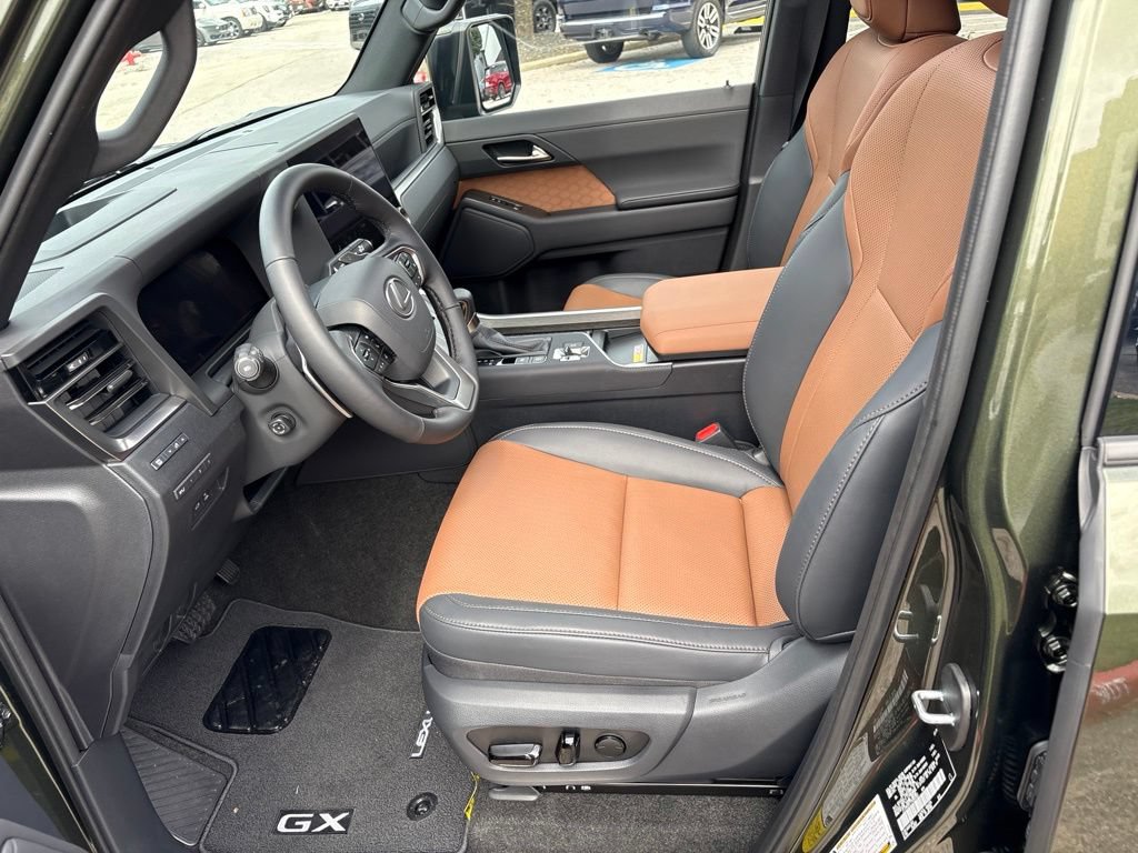 Certified 2026 Lexus GX 550 w/ Accessory Package (2T) AWD/4WD image 17