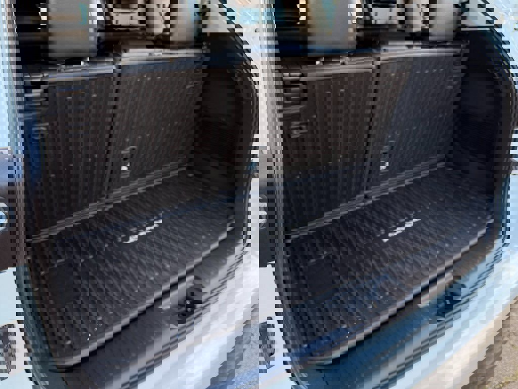 Used 2022 Toyota Highlander Limited image 13