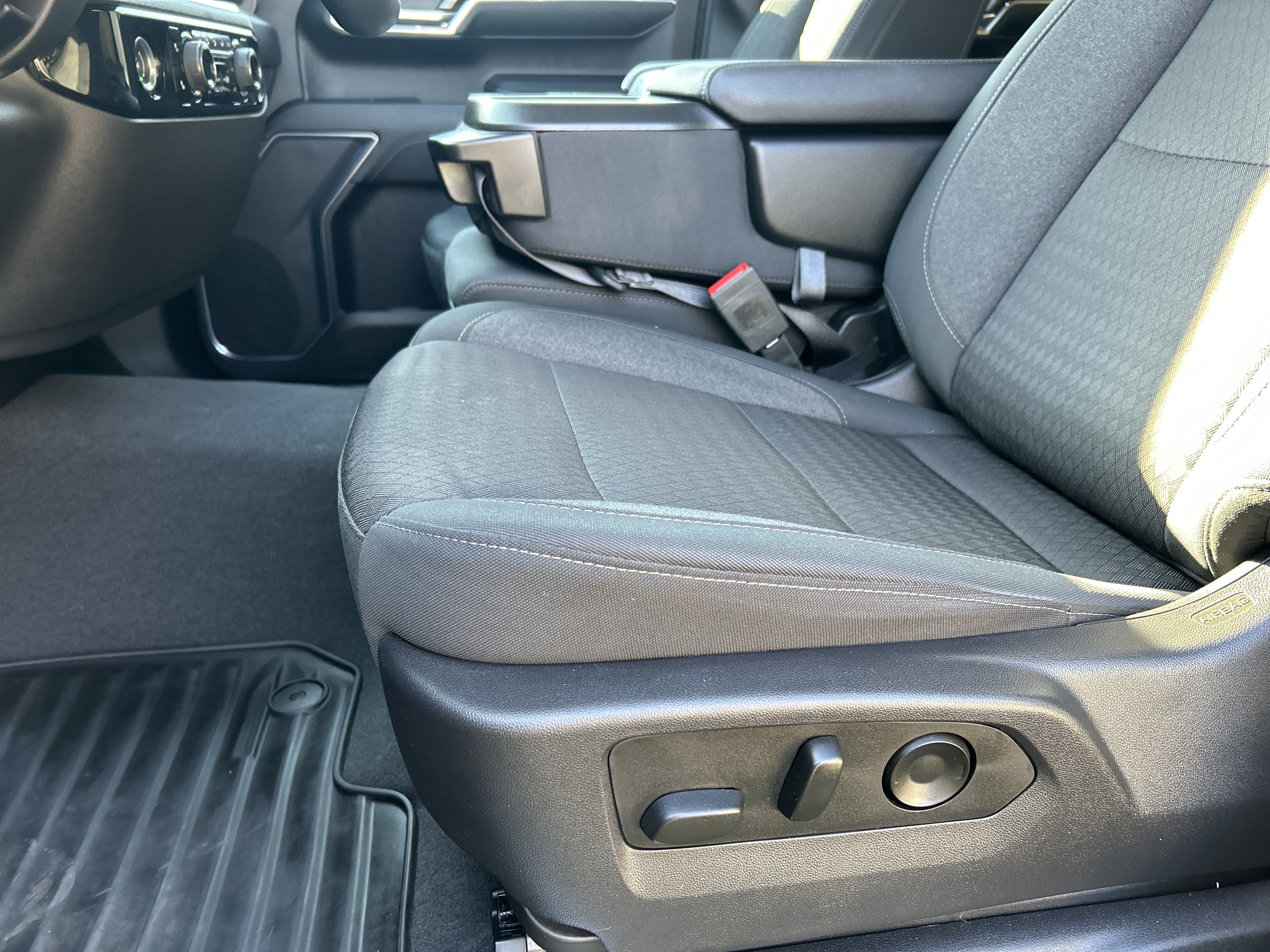 Used 2023 Chevrolet Silverado 1500 RST w/ Z71 Off-Road Package image 11