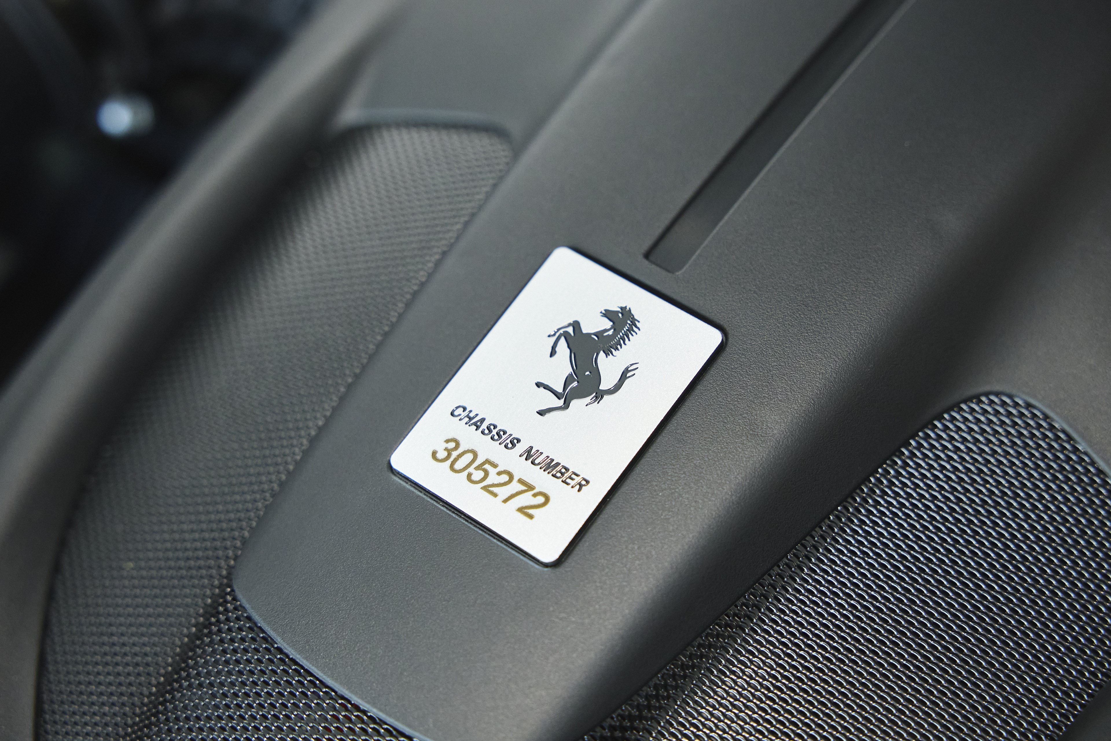 Used 2024 Ferrari Roma Spider RWD image 11