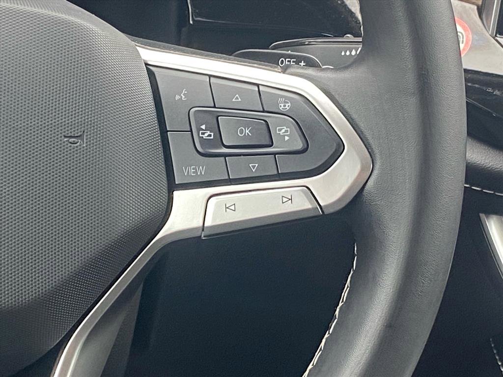 Certified 2024 Volkswagen Atlas SE image 7