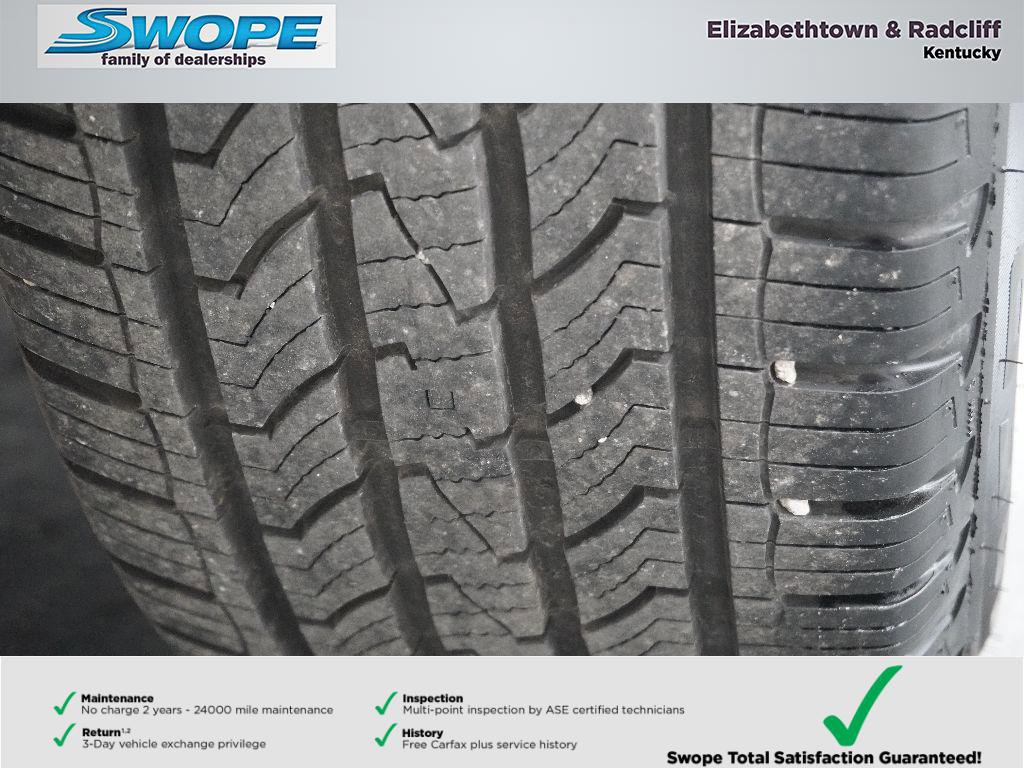 Used 2024 Ford Edge Titanium image 29