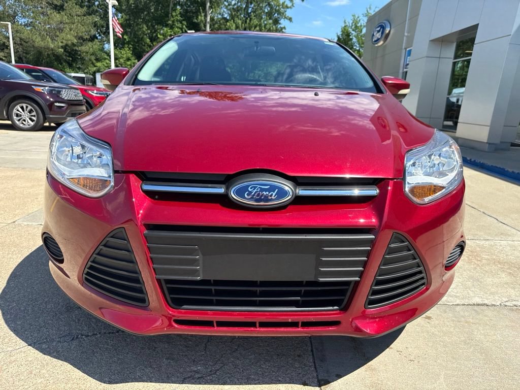 Used 2014 Ford Focus SE w/ SE Winter Package FWD image 29