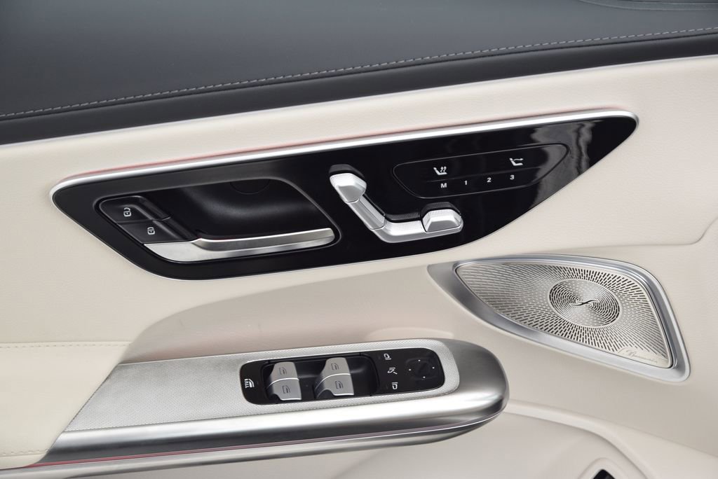 Used 2025 Mercedes-Benz CLE 53 AMG 4MATIC Cabriolet image 20