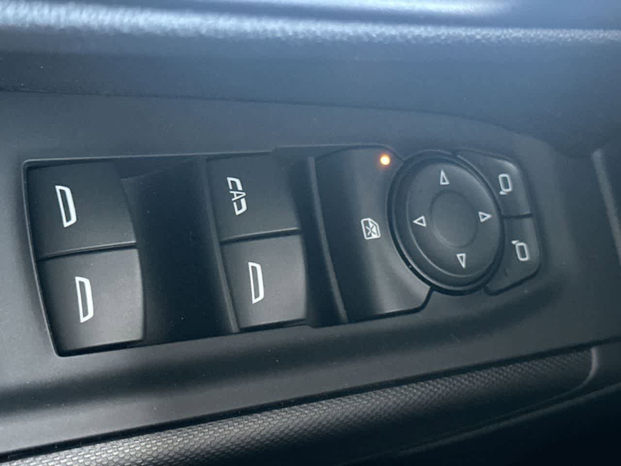Used 2023 Chevrolet Silverado 1500 Custom RWD image 17