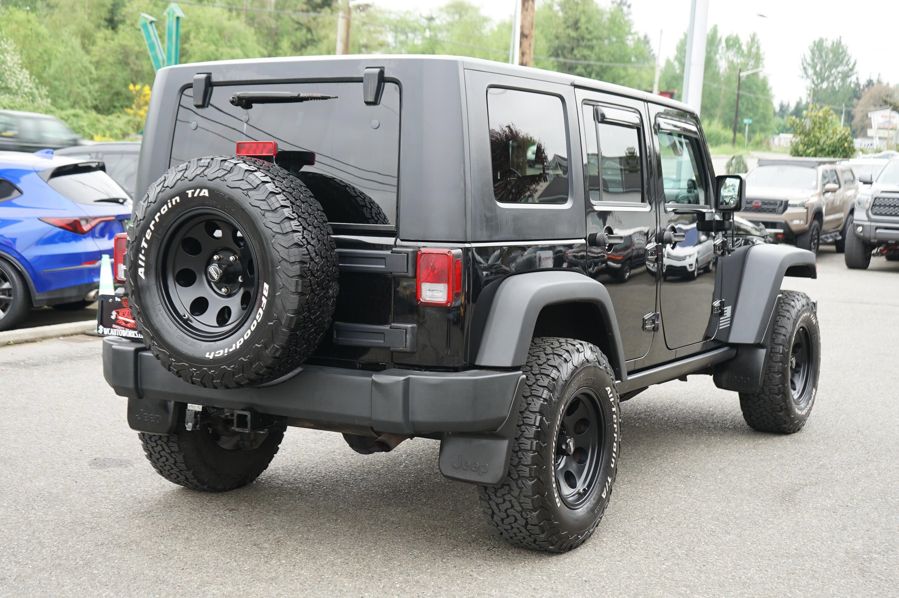 Used 2008 Jeep Wrangler Unlimited Rubicon w/ Dual Top Group AWD/4WD image 5
