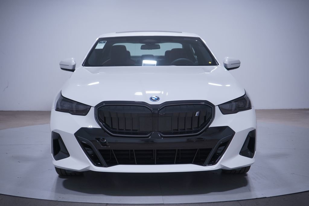 New 2026 BMW i5 eDrive40 w/ M Sport Package image 4