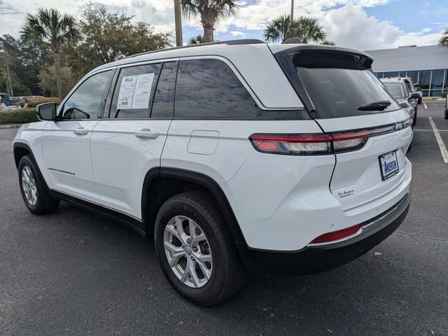 Used 2024 Jeep Grand Cherokee Limited RWD image 6