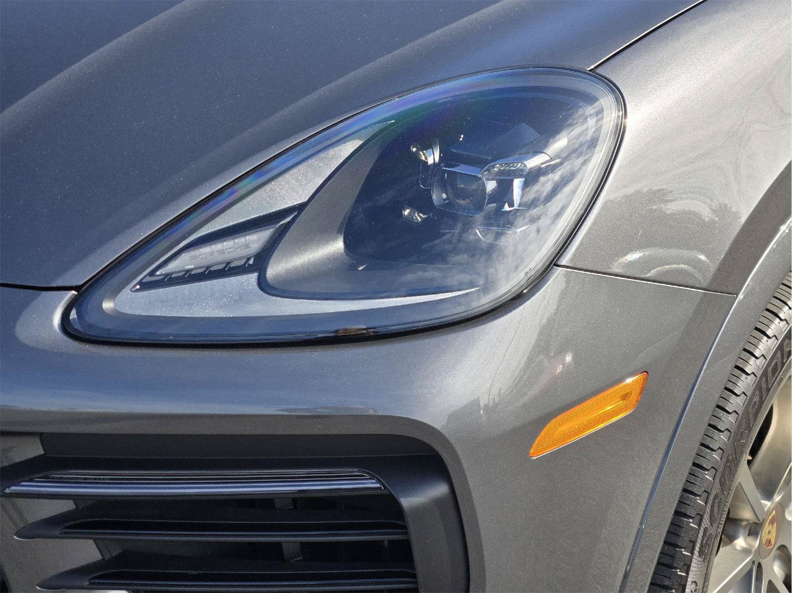 Used 2022 Porsche Cayenne Platinum Edition AWD/4WD image 10
