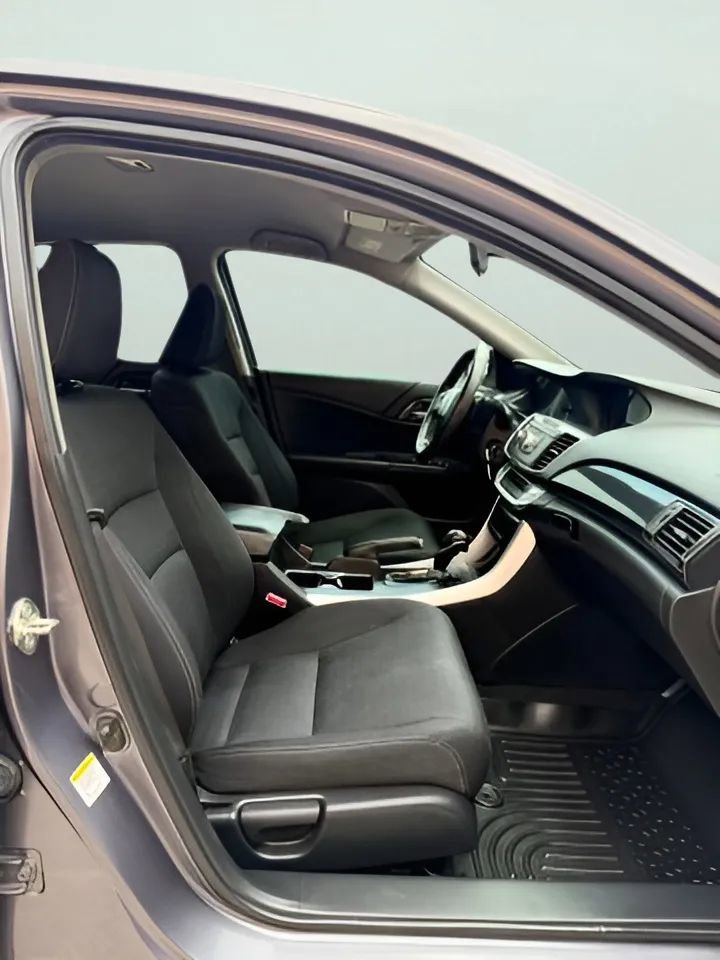 Used 2014 Honda Accord Sport image 21