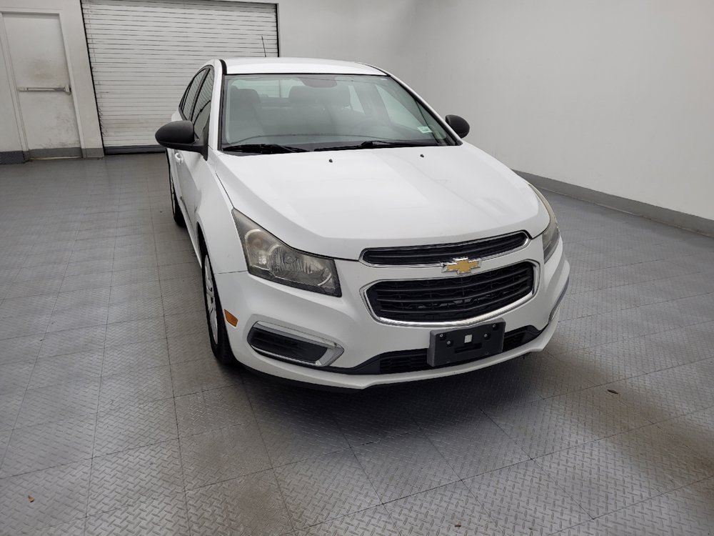 Used 2015 Chevrolet Cruze LS FWD image 14