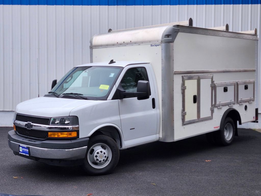 Used 2022 Chevrolet Express 3500 w/ Power Convenience Package RWD image 1