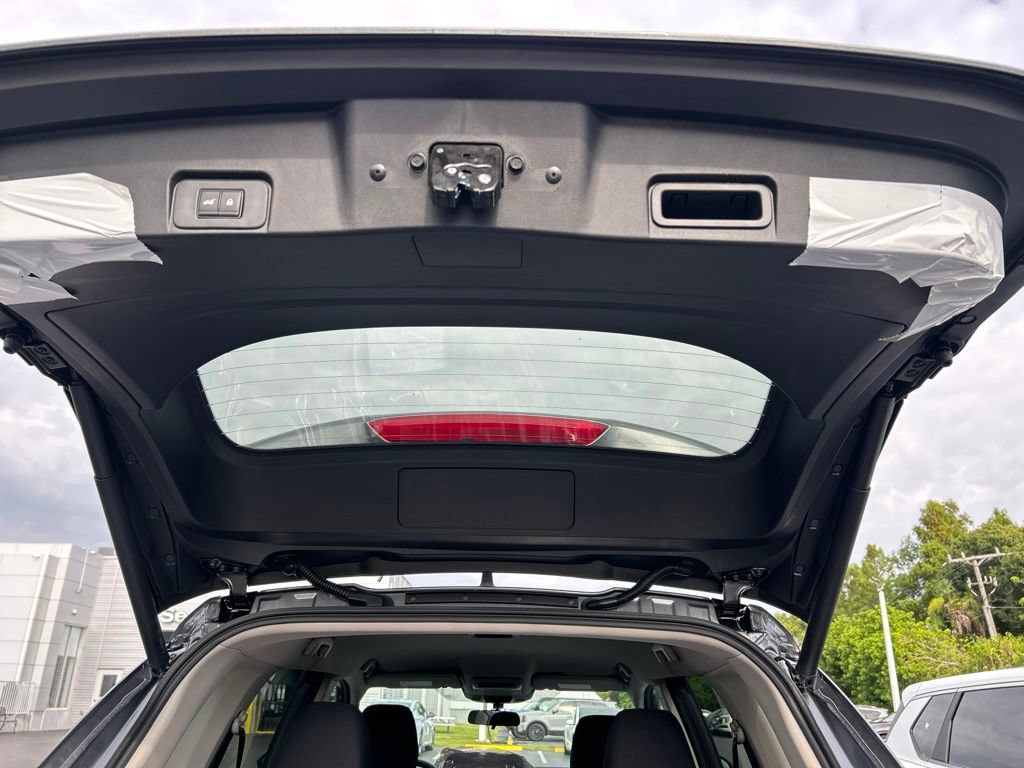 New 2026 Nissan Rogue SV FWD image 52